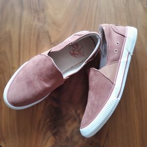 Roxy Brayden Slip-on Shoes size 6